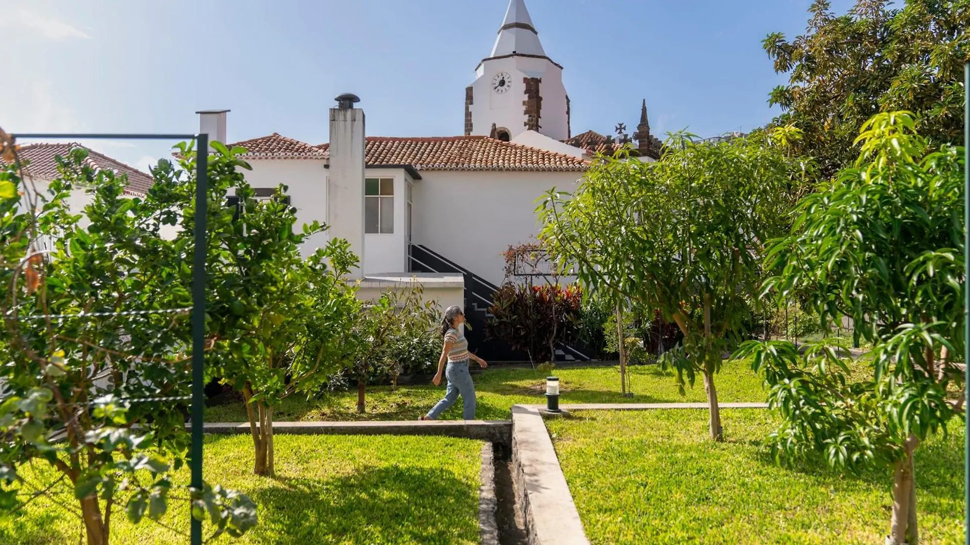 Casa Do Beiral By An Island Apart Santa Cruz